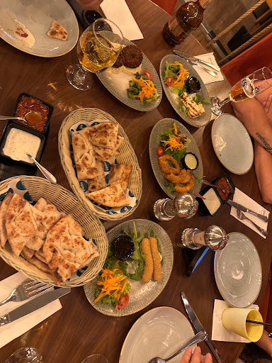 Photo of Opuz Kitchen & Bar Hemel - 162 Marlowes, Hemel Hempstead HP1 1BA